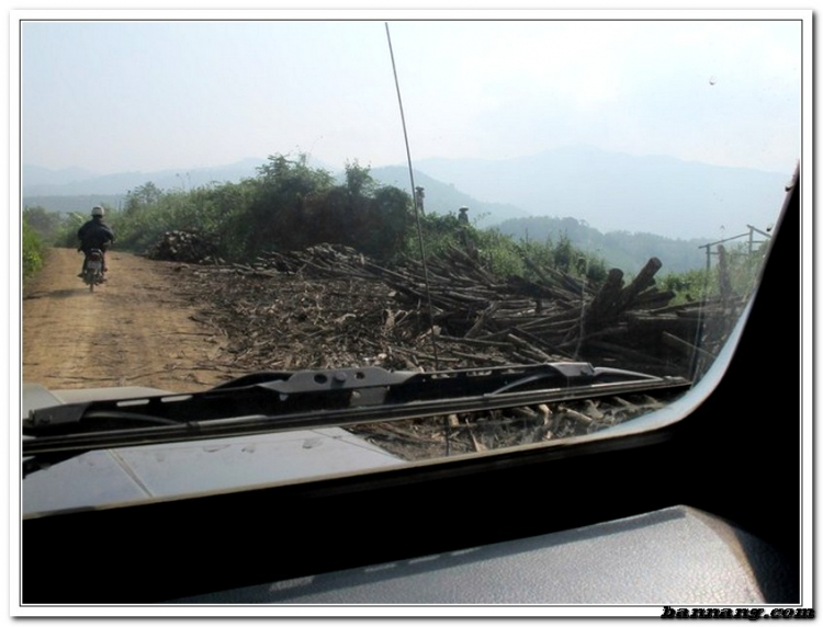 Hình ảnh OS Offroad cùng chia sẽ khó khăn cùng học sinh nghèo hiếu học bản mông Hình ảnh OS Offroad cùng chia sẽ khó khăn cùng học sinh nghèo hiếu học bản mông