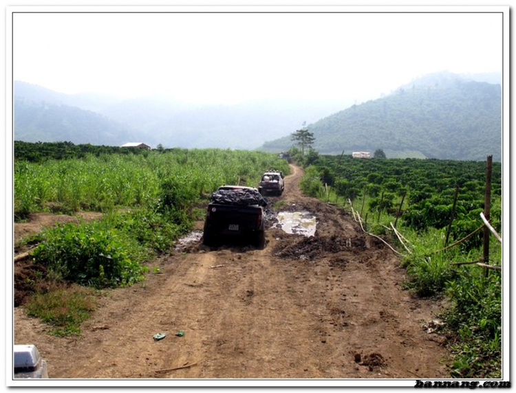 Hình ảnh OS Offroad cùng chia sẽ khó khăn cùng học sinh nghèo hiếu học bản mông