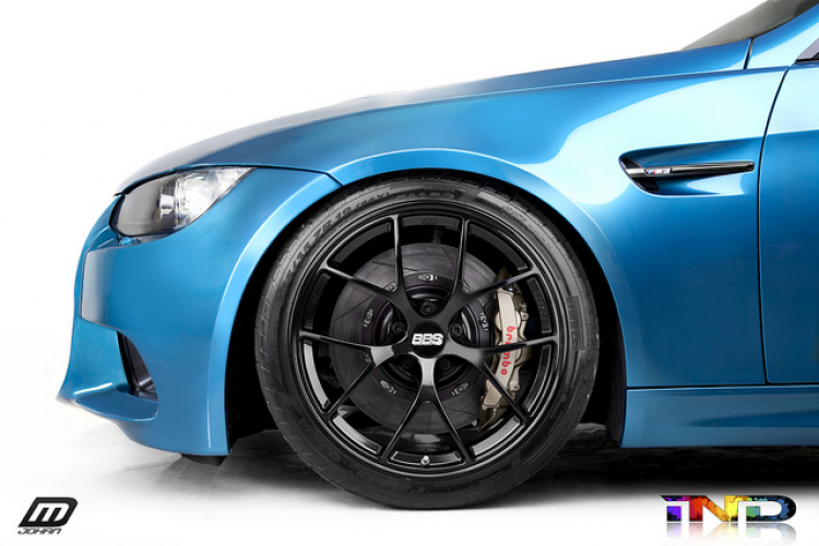 BMW F30 320i gắn mâm BBS 19" được k các bác?