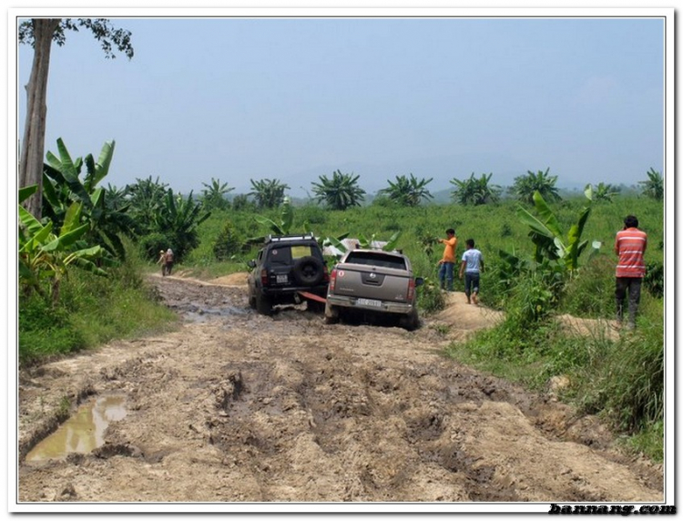 Hình ảnh OS Offroad cùng chia sẽ khó khăn cùng học sinh nghèo hiếu học bản mông