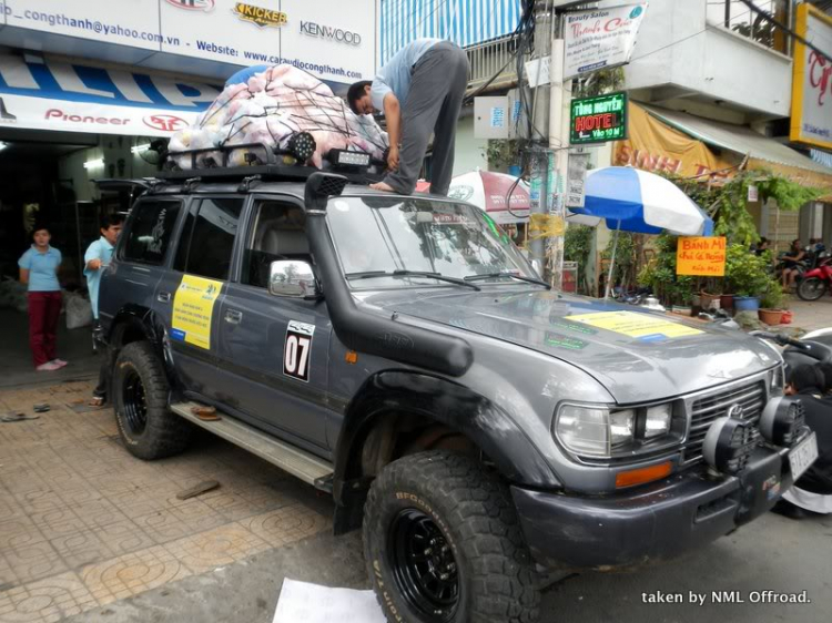 Hình ảnh OS Offroad cùng chia sẽ khó khăn cùng học sinh nghèo hiếu học bản mông