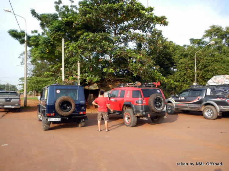 Hình ảnh OS Offroad cùng chia sẽ khó khăn cùng học sinh nghèo hiếu học bản mông