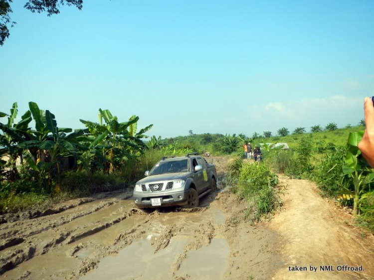 Hình ảnh OS Offroad cùng chia sẽ khó khăn cùng học sinh nghèo hiếu học bản mông