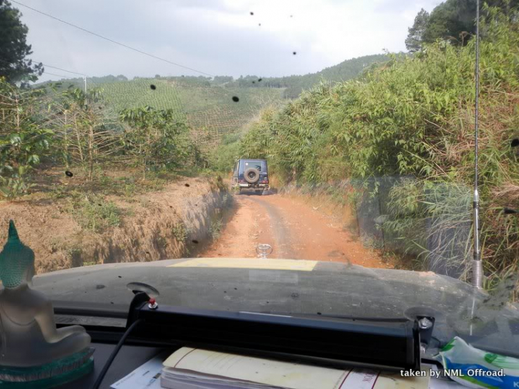 Hình ảnh OS Offroad cùng chia sẽ khó khăn cùng học sinh nghèo hiếu học bản mông