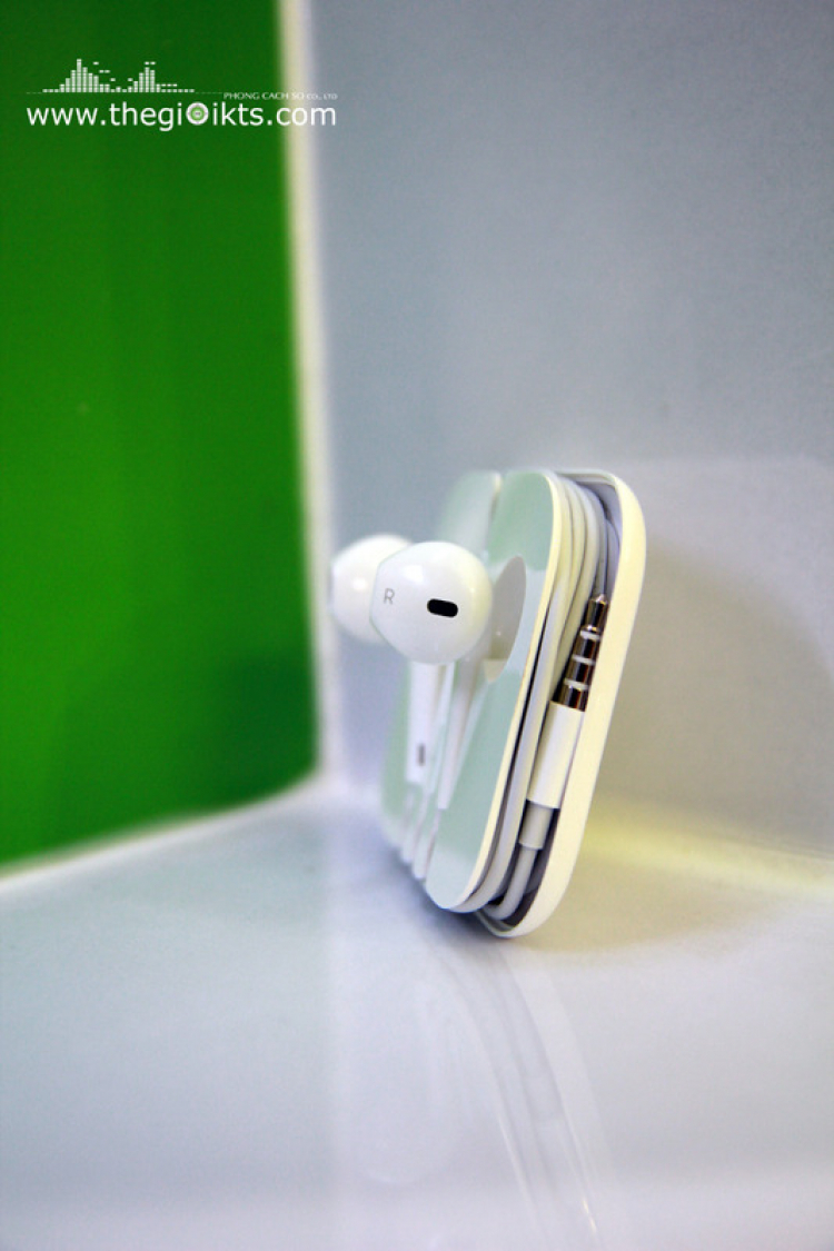 Đập hộp tai nghe Apple EarPods mới của iPhone 5