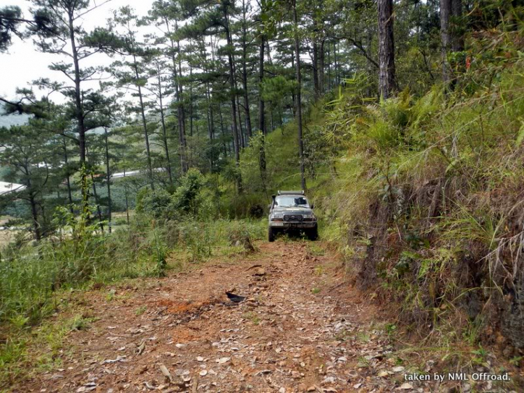 Hình ảnh OS Offroad cùng chia sẽ khó khăn cùng học sinh nghèo hiếu học bản mông