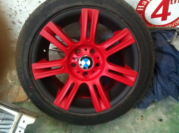 6. E lên màu cho 1 e 320i E90, đi chọp hình nghệ thuật Q7 (trang 38) 6. E lên màu cho 1 e 320i E90, đi chọp hình nghệ thuật Q7 (trang 38)