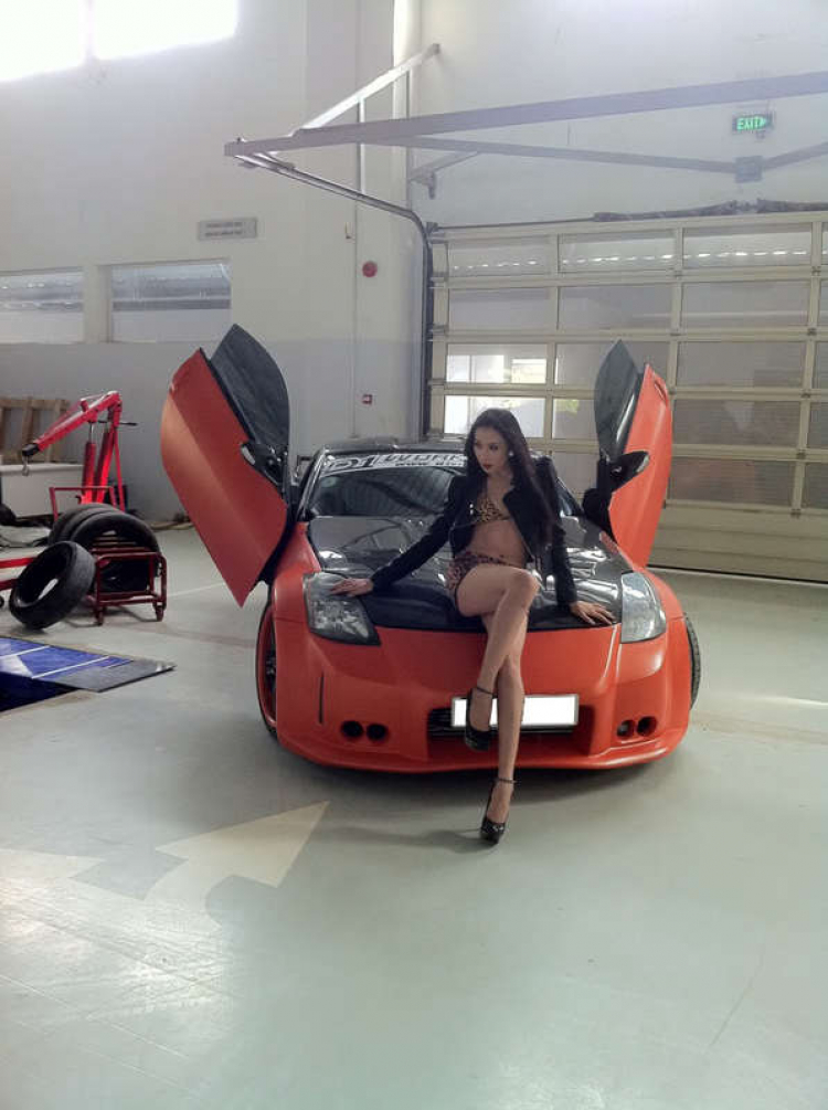 350Z Full Carbon Veilside Bodykits in D1 Workshop 350Z Full Carbon Veilside Bodykits in D1 Workshop