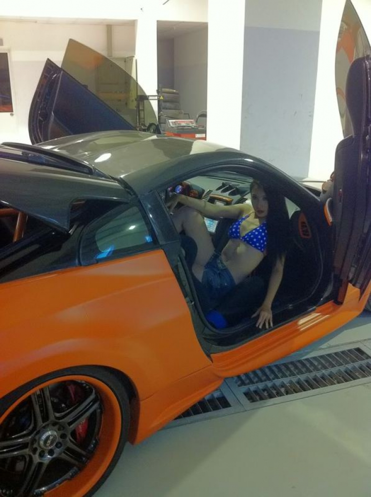 350Z Full Carbon Veilside Bodykits in D1 Workshop 350Z Full Carbon Veilside Bodykits in D1 Workshop