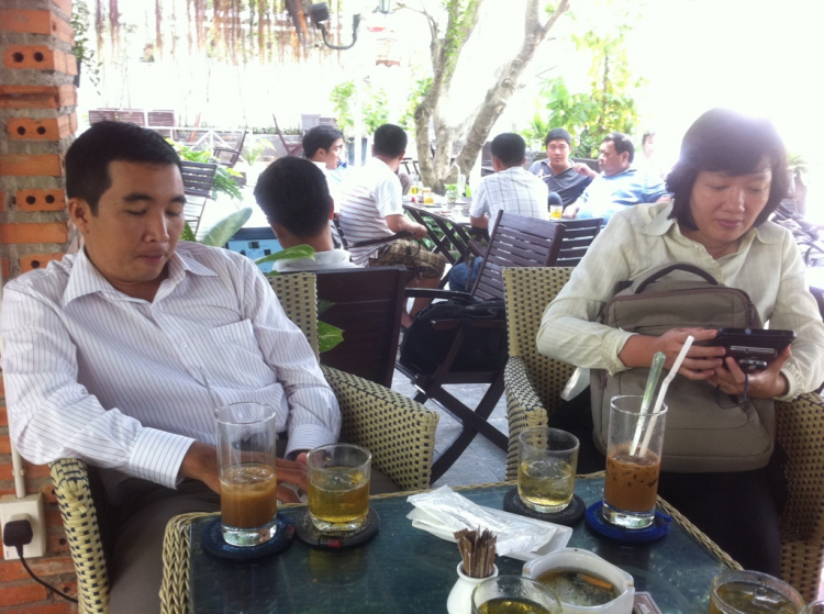 Giờ này các bác đang ở đâu? Giờ này các bác đang ở đâu?