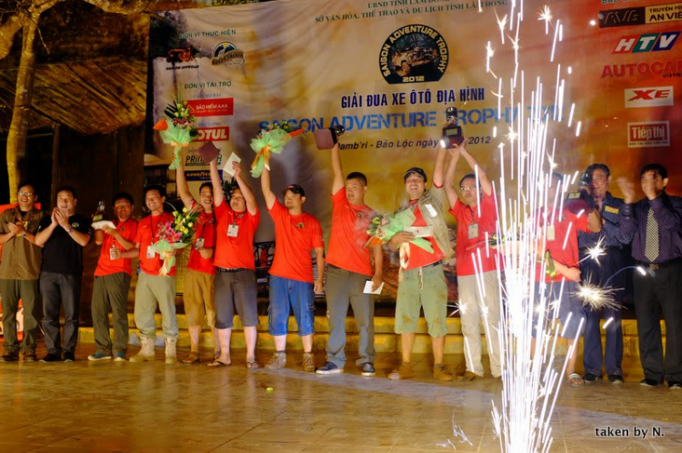 Hình ảnh từ cổ động viên tham dự giải đua xe ô tô địa hình Sài Gòn -SAT 2012 Hình ảnh từ cổ động viên tham dự giải đua xe ô tô địa hình Sài Gòn -SAT 2012