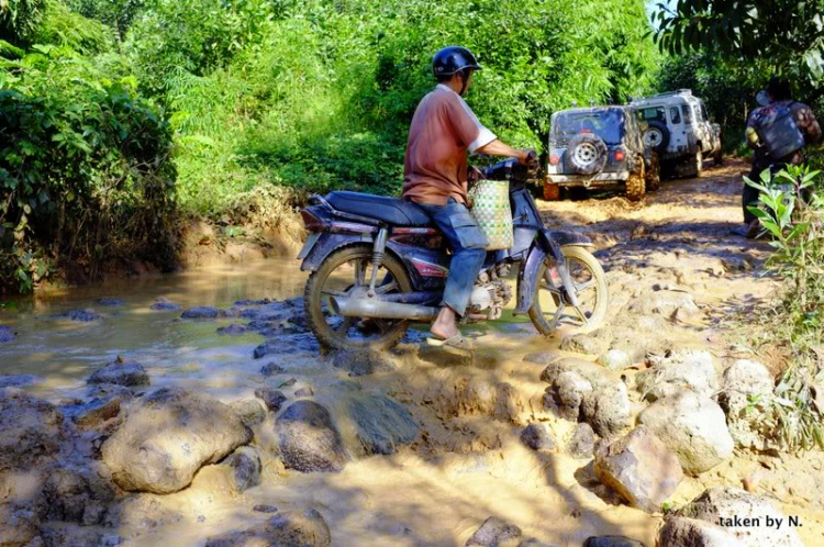 Hình ảnh từ cổ động viên tham dự giải đua xe ô tô địa hình Sài Gòn -SAT 2012