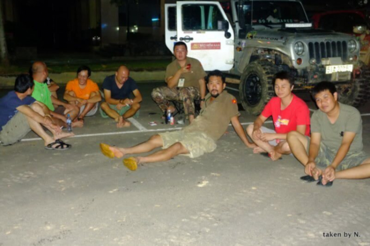 Hình ảnh từ cổ động viên tham dự giải đua xe ô tô địa hình Sài Gòn -SAT 2012 Hình ảnh từ cổ động viên tham dự giải đua xe ô tô địa hình Sài Gòn -SAT 2012