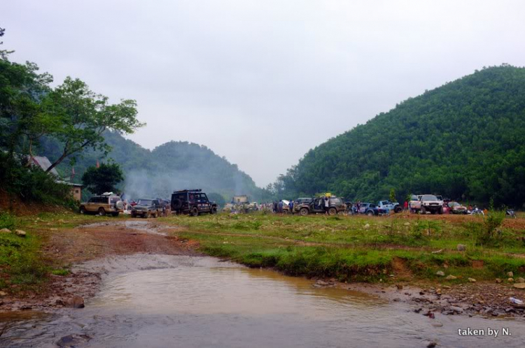 Hình ảnh từ cổ động viên tham dự giải đua xe ô tô địa hình Sài Gòn -SAT 2012 Hình ảnh từ cổ động viên tham dự giải đua xe ô tô địa hình Sài Gòn -SAT 2012