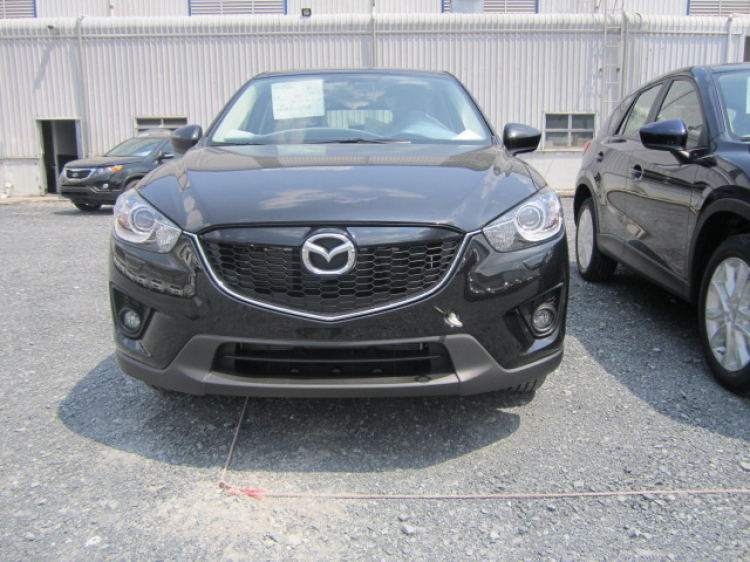 Mazda CX5 đã về Mazda Phú Mỹ Hưng (Update lô mới 11/10/2012 với màu Đen huyền bí).:D