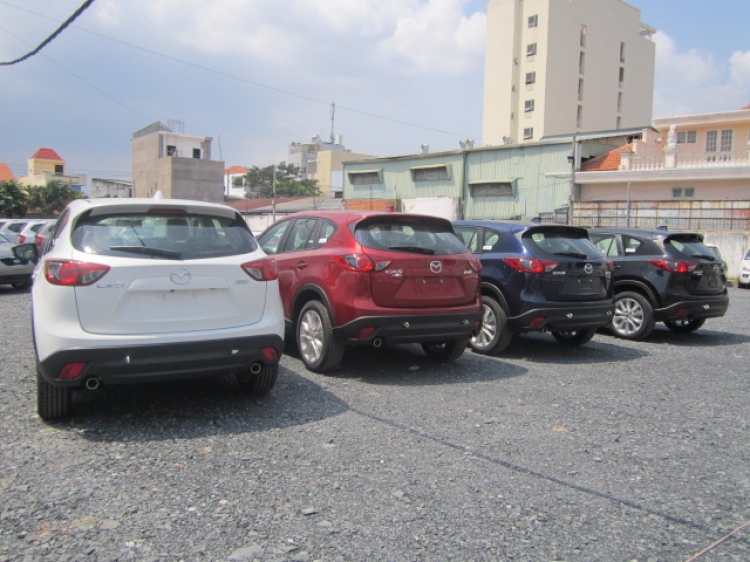 Mazda CX5 đã về Mazda Phú Mỹ Hưng (Update lô mới 11/10/2012 với màu Đen huyền bí).:D