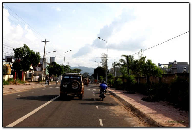 Hình ảnh từ cổ động viên tham dự giải đua xe ô tô địa hình Sài Gòn -SAT 2012 Hình ảnh từ cổ động viên tham dự giải đua xe ô tô địa hình Sài Gòn -SAT 2012