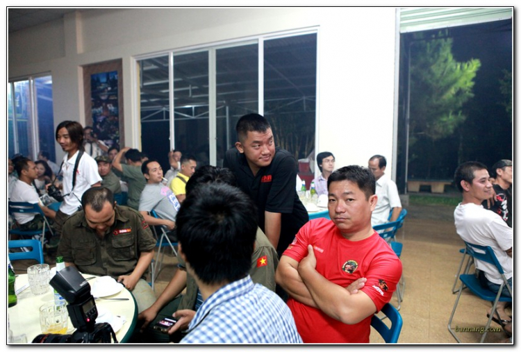 Hình ảnh từ cổ động viên tham dự giải đua xe ô tô địa hình Sài Gòn -SAT 2012 Hình ảnh từ cổ động viên tham dự giải đua xe ô tô địa hình Sài Gòn -SAT 2012
