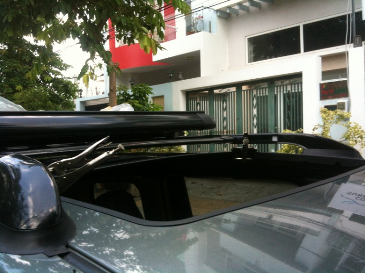 MỘT EM NISSAN LIVINA THAY ĐỔI NHAN SẮC KHI GẮN SUNROOF