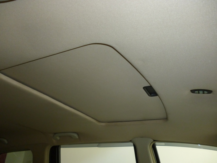 MỘT EM NISSAN LIVINA THAY ĐỔI NHAN SẮC KHI GẮN SUNROOF