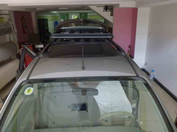 MỘT EM NISSAN LIVINA THAY ĐỔI NHAN SẮC KHI GẮN SUNROOF