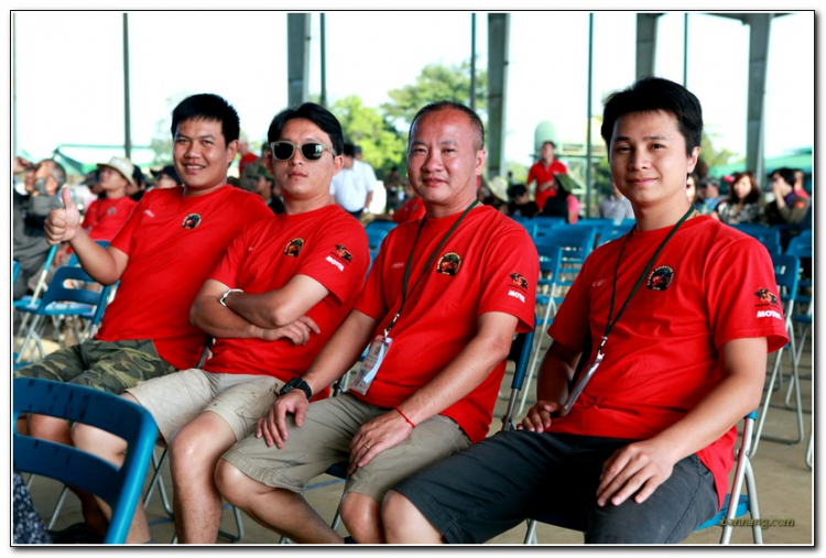 Hình ảnh từ cổ động viên tham dự giải đua xe ô tô địa hình Sài Gòn -SAT 2012 Hình ảnh từ cổ động viên tham dự giải đua xe ô tô địa hình Sài Gòn -SAT 2012