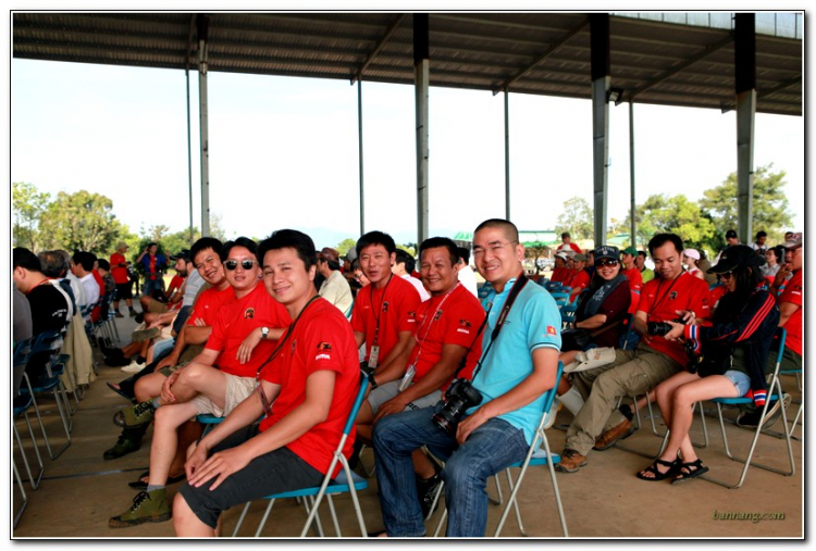 Hình ảnh từ cổ động viên tham dự giải đua xe ô tô địa hình Sài Gòn -SAT 2012 Hình ảnh từ cổ động viên tham dự giải đua xe ô tô địa hình Sài Gòn -SAT 2012