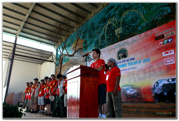Hình ảnh từ cổ động viên tham dự giải đua xe ô tô địa hình Sài Gòn -SAT 2012 Hình ảnh từ cổ động viên tham dự giải đua xe ô tô địa hình Sài Gòn -SAT 2012