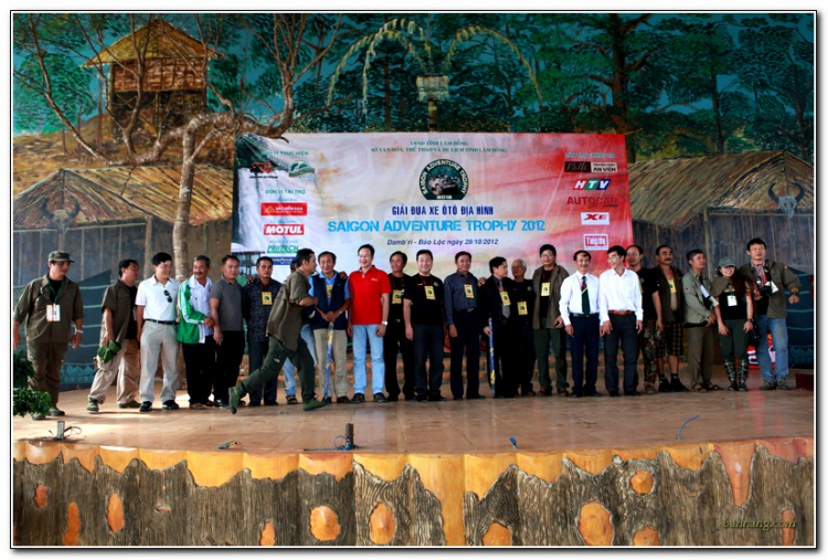 Hình ảnh từ cổ động viên tham dự giải đua xe ô tô địa hình Sài Gòn -SAT 2012 Hình ảnh từ cổ động viên tham dự giải đua xe ô tô địa hình Sài Gòn -SAT 2012