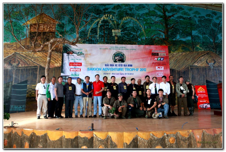 Hình ảnh từ cổ động viên tham dự giải đua xe ô tô địa hình Sài Gòn -SAT 2012 Hình ảnh từ cổ động viên tham dự giải đua xe ô tô địa hình Sài Gòn -SAT 2012