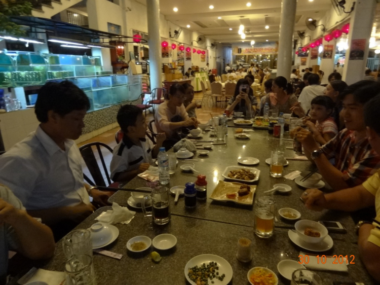 Thứ Ba: Ngày Hội Kết Nối Thành Viên
