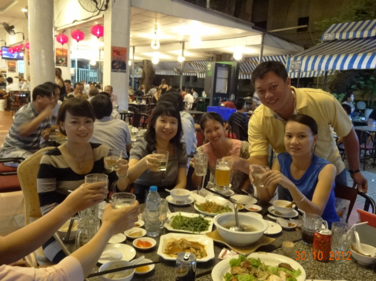 Thứ Ba: Ngày Hội Kết Nối Thành Viên