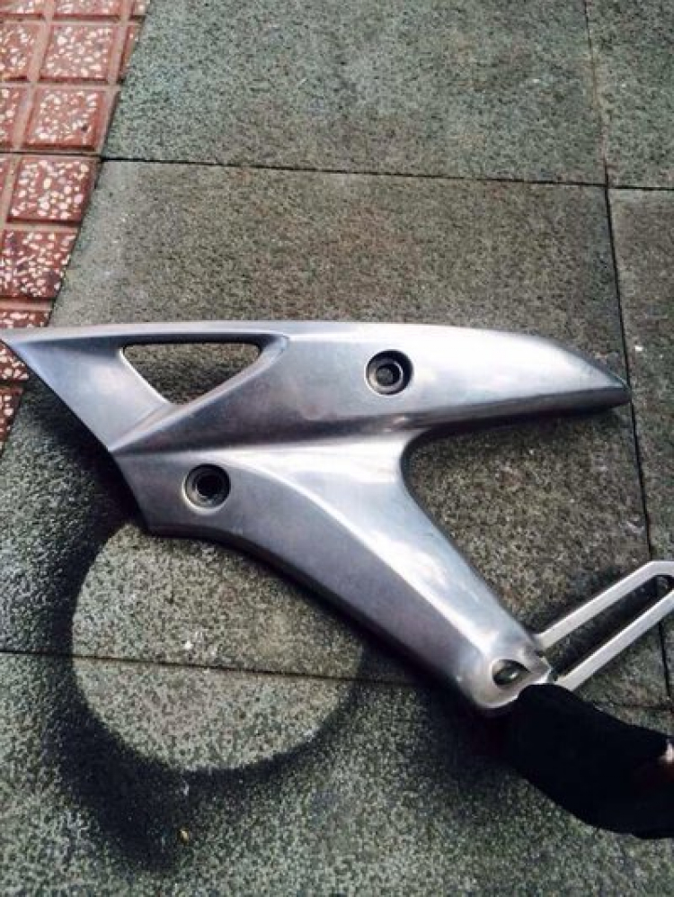 Đổi màu mâm bằng sơn Plastidip nè các bác ơi. Đổi màu mâm bằng sơn Plastidip nè các bác ơi.