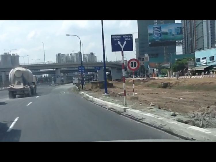 Ngã 3 Cầu vượt Cát Lái - Tại sao vẫn nhiều bác tài bị bắn hạ tại đây?
