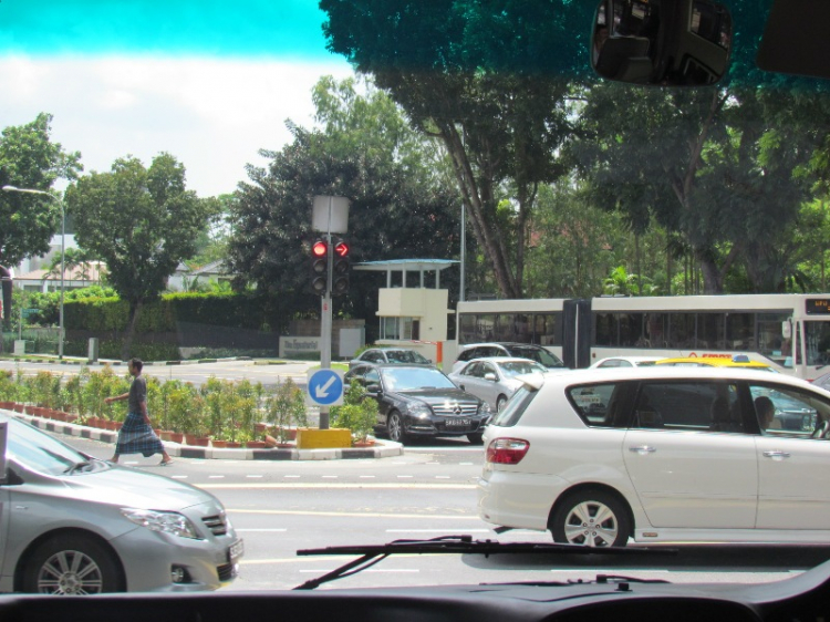 Xe vs "siêu xe"...Singapore được săn bởi...ridervietnam ^^ :) Xe vs "siêu xe"...Singapore được săn bởi...ridervietnam ^^ :)
