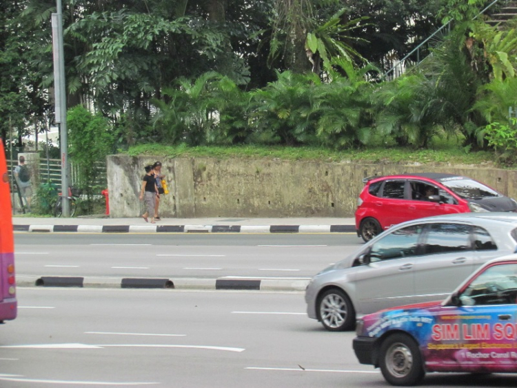 Xe vs "siêu xe"...Singapore được săn bởi...ridervietnam ^^ :) Xe vs "siêu xe"...Singapore được săn bởi...ridervietnam ^^ :)