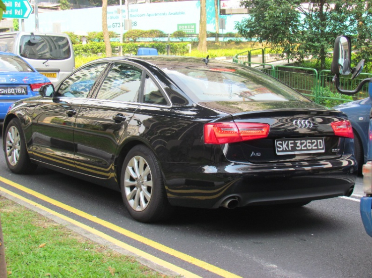 Xe vs "siêu xe"...Singapore được săn bởi...ridervietnam ^^ :)