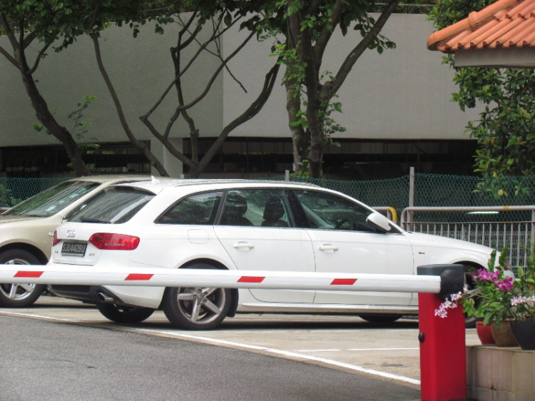 Xe vs "siêu xe"...Singapore được săn bởi...ridervietnam ^^ :)