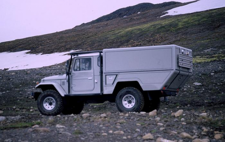 Chơi offroad bằng xe cũ, gian nan chồng chất gian nan. Chơi offroad bằng xe cũ, gian nan chồng chất gian nan.