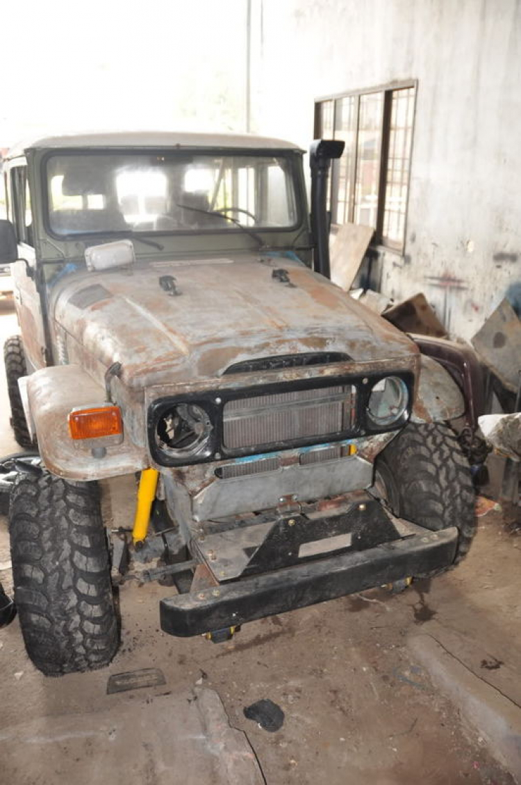 Chơi offroad bằng xe cũ, gian nan chồng chất gian nan. Chơi offroad bằng xe cũ, gian nan chồng chất gian nan.