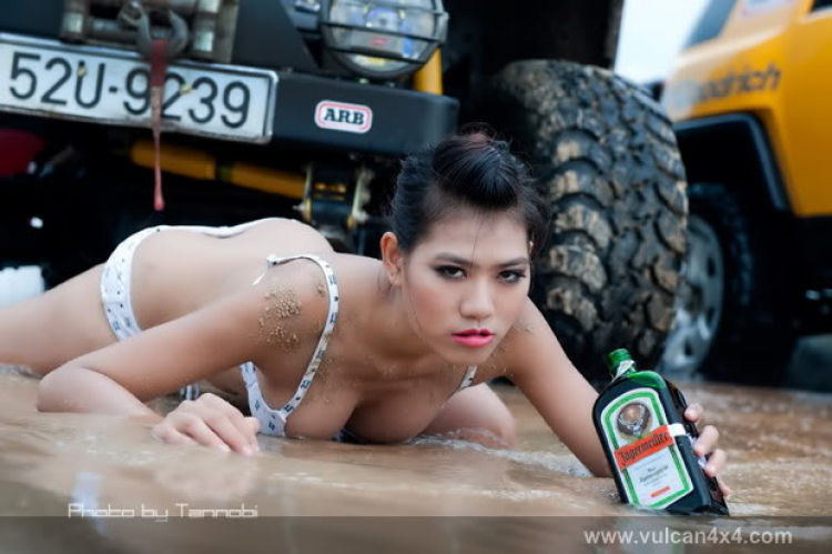 Chơi offroad bằng xe cũ, gian nan chồng chất gian nan. Chơi offroad bằng xe cũ, gian nan chồng chất gian nan.
