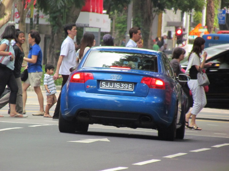 Xe vs "siêu xe"...Singapore được săn bởi...ridervietnam ^^ :)