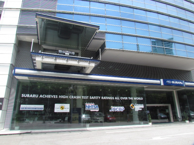 Tham quan Motor Image - Subaru Hub Showroom Singapore 29/10/2012 Tham quan Motor Image - Subaru Hub Showroom Singapore 29/10/2012
