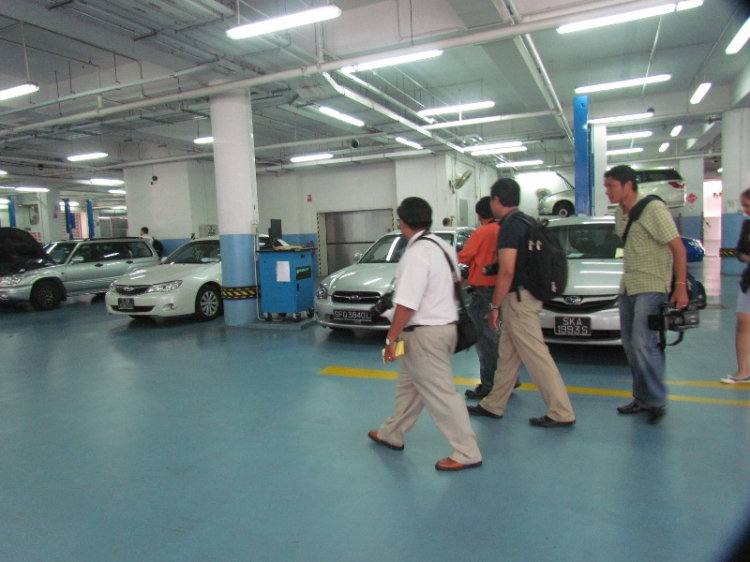 Tham quan Motor Image - Subaru Hub Showroom Singapore 29/10/2012 Tham quan Motor Image - Subaru Hub Showroom Singapore 29/10/2012