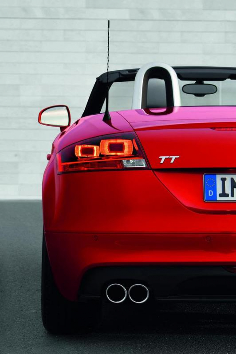 AUDI TT ROADSTER