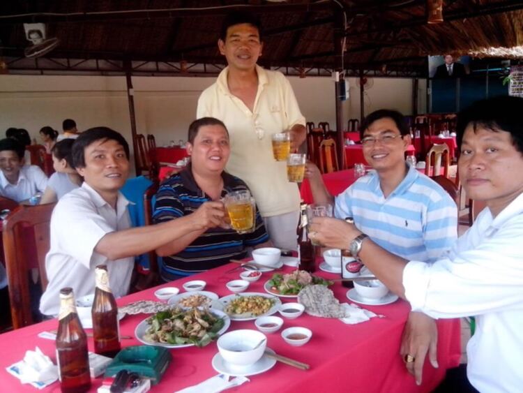 Gò Vấp _ Cafe hàng tuần. Gò Vấp _ Cafe hàng tuần.