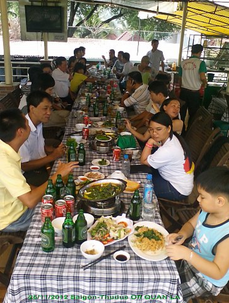 Lâu quá mới lại OFF với nhau, vui ghê!