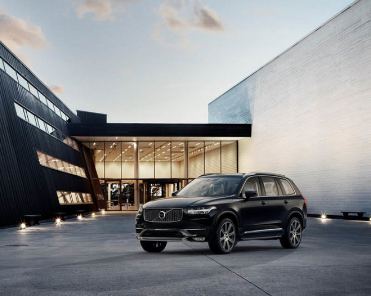 Hình ảnh và video chi tiết Volvo XC90 2015