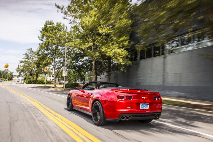 2013 Camaro ZL1 - Cơ bắp & quyến rũ... :)