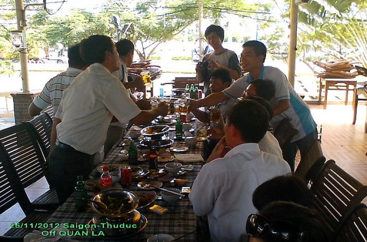 Lâu quá mới lại OFF với nhau, vui ghê!